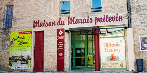 Day 28 – Visit to the Maison du Marais Poitevin, Coulon, France